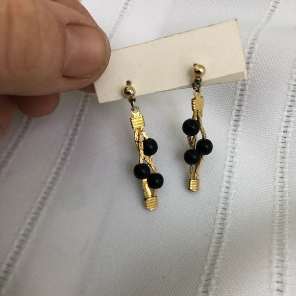 Vtg Chain and Bead Dangle Earrings - Picture 2 of 5